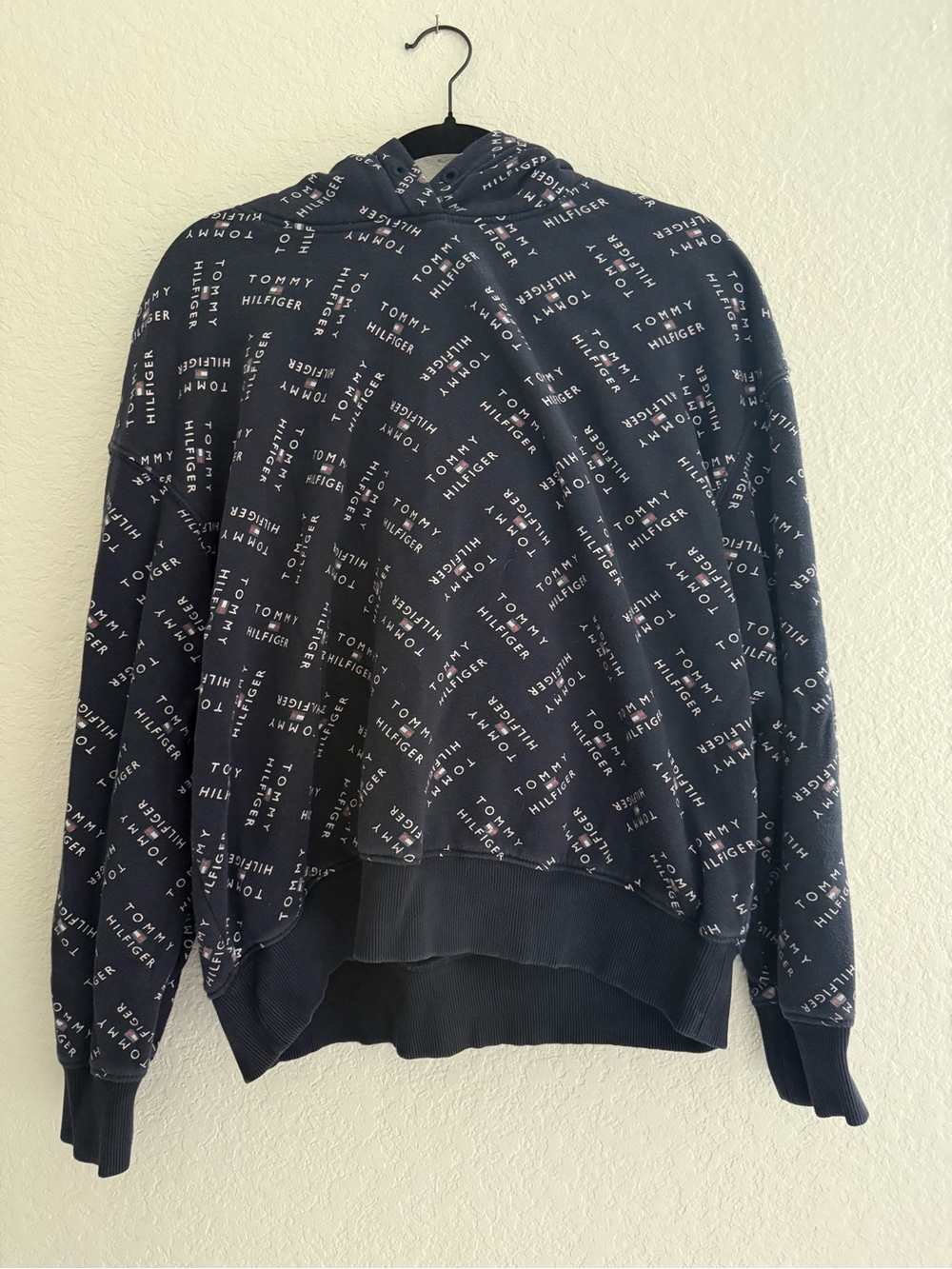 Women’s Tommy Hilfiger Navy All-Over Logo Crewneck Hoodie